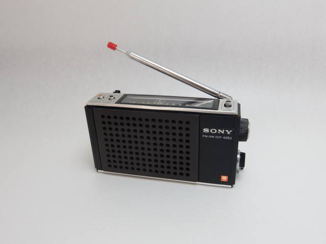 vocaloid_radio【動作品】SONY ICF-4250 ケース付き FM/AM 2バンド